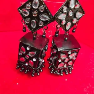 ANOSH EARRING