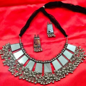 ARISHFA NECKLACE