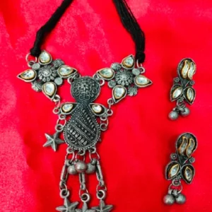 ARTI NECKLACE