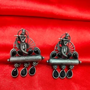 DANIKA BLACK EARRING