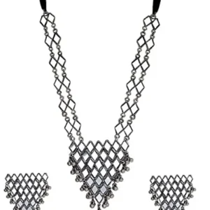 DEVISHA NECKLACE