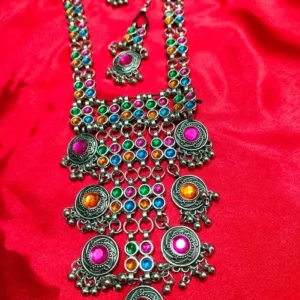 FAVIHA NECKLACE