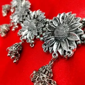 HODA NECKLACE