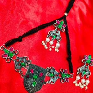 HORA NECKLACE