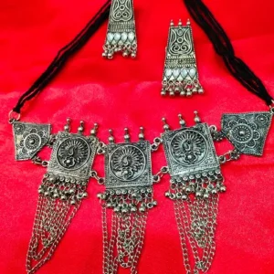 KHADIJA NECKLACE