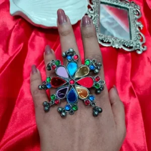 LUTFIYA FINGER RING