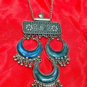 NEYASHA NECKLACE