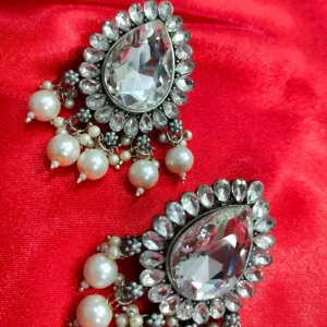 PALLAVI NECKLACE