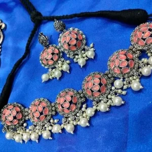 PRISHA NECKLACE