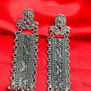 QAYNAAT EARRING