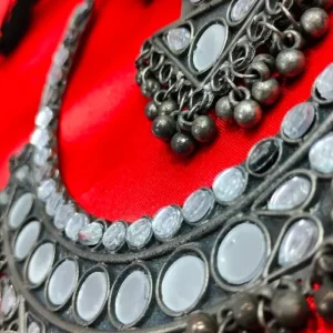 RAJNIT NECKLACE