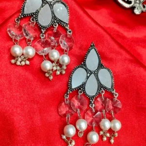 RAVISH EARRING