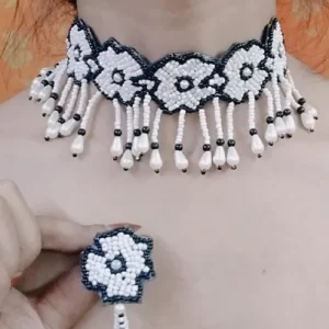 ROUNAK NECKLACE