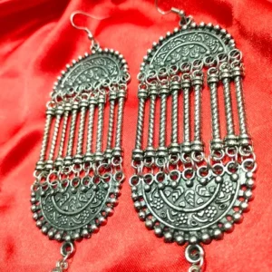 RUHA EARRING