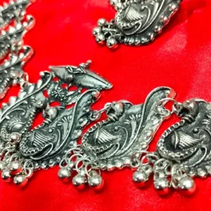 SACHVI NECKLACE