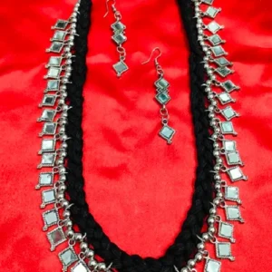 SHIZA NECKLACE