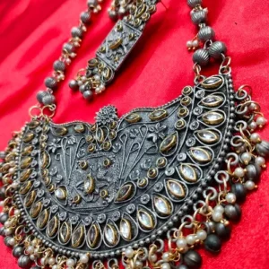 SNEH NECKLACE