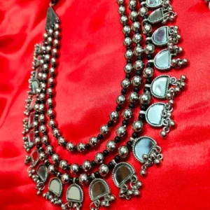 SRISHTI NECKLACE