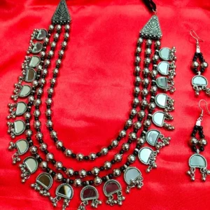 SRISHTI NECKLACE