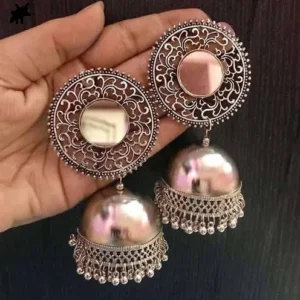 TIA EARRING