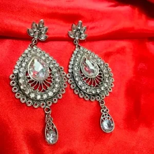 YASNA EARRING